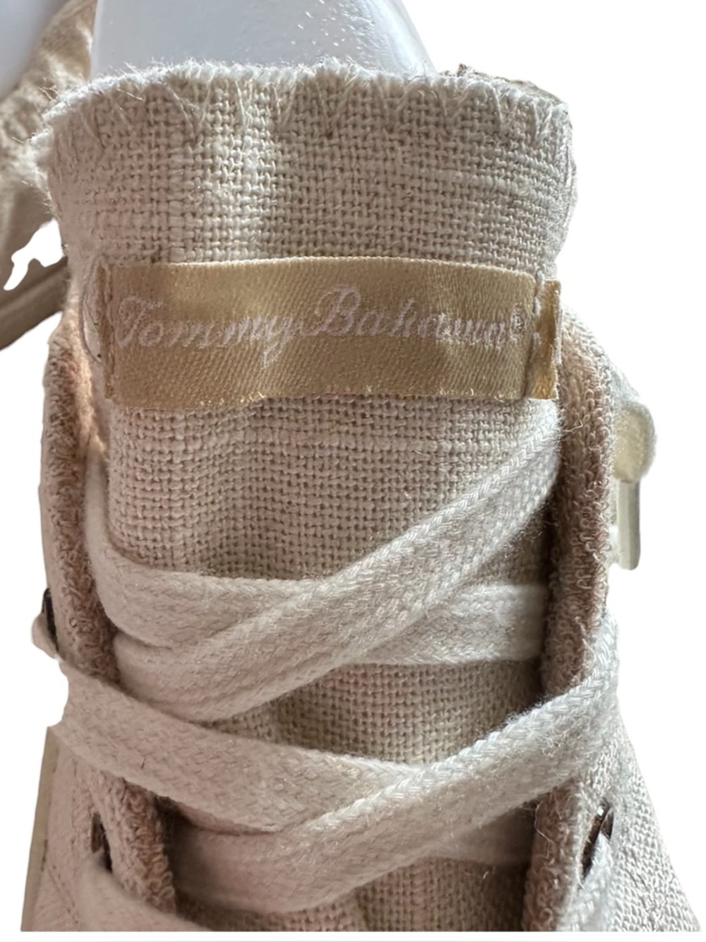 Tommy Bahama Women's Relaxology A-Line Beige Flat Sz 9 Medium - Picture 2 of 9